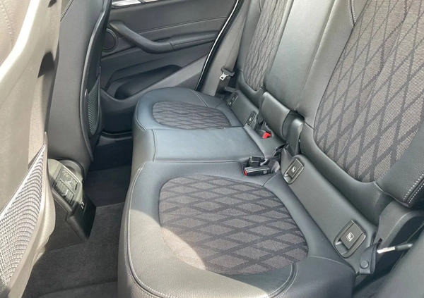 BMW X1 cena 114899 przebieg: 61757, rok produkcji 2019 z Kłobuck małe 596